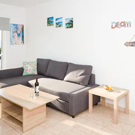 Apartament Mynapa *